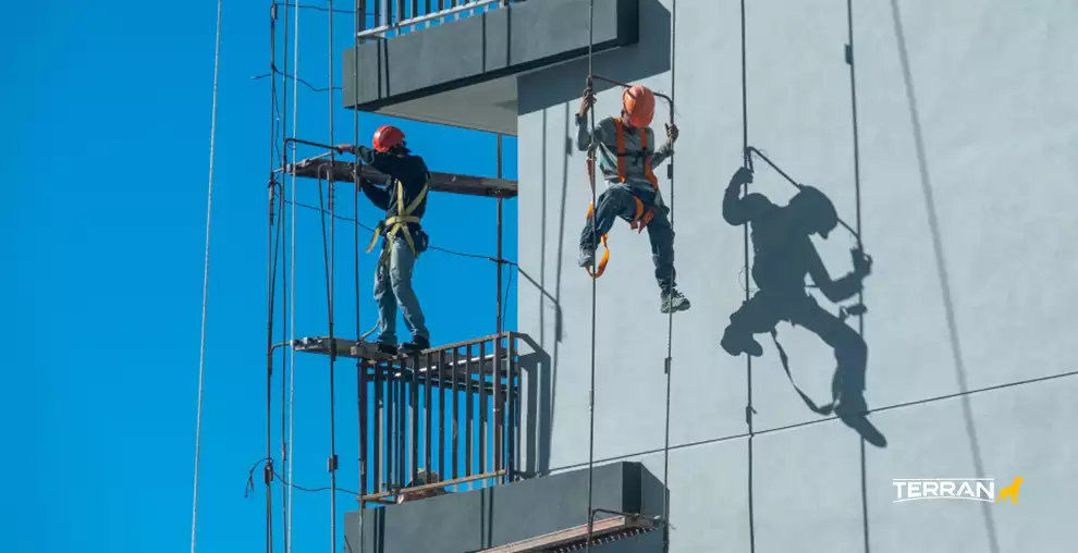 Riesgo de trabajo en altura, toma estas precauciones